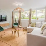 Cozy Apartment - Marais - Pelee